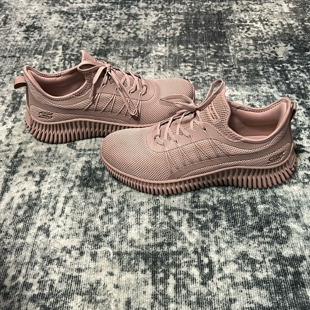 Pink Skechers running shoes!